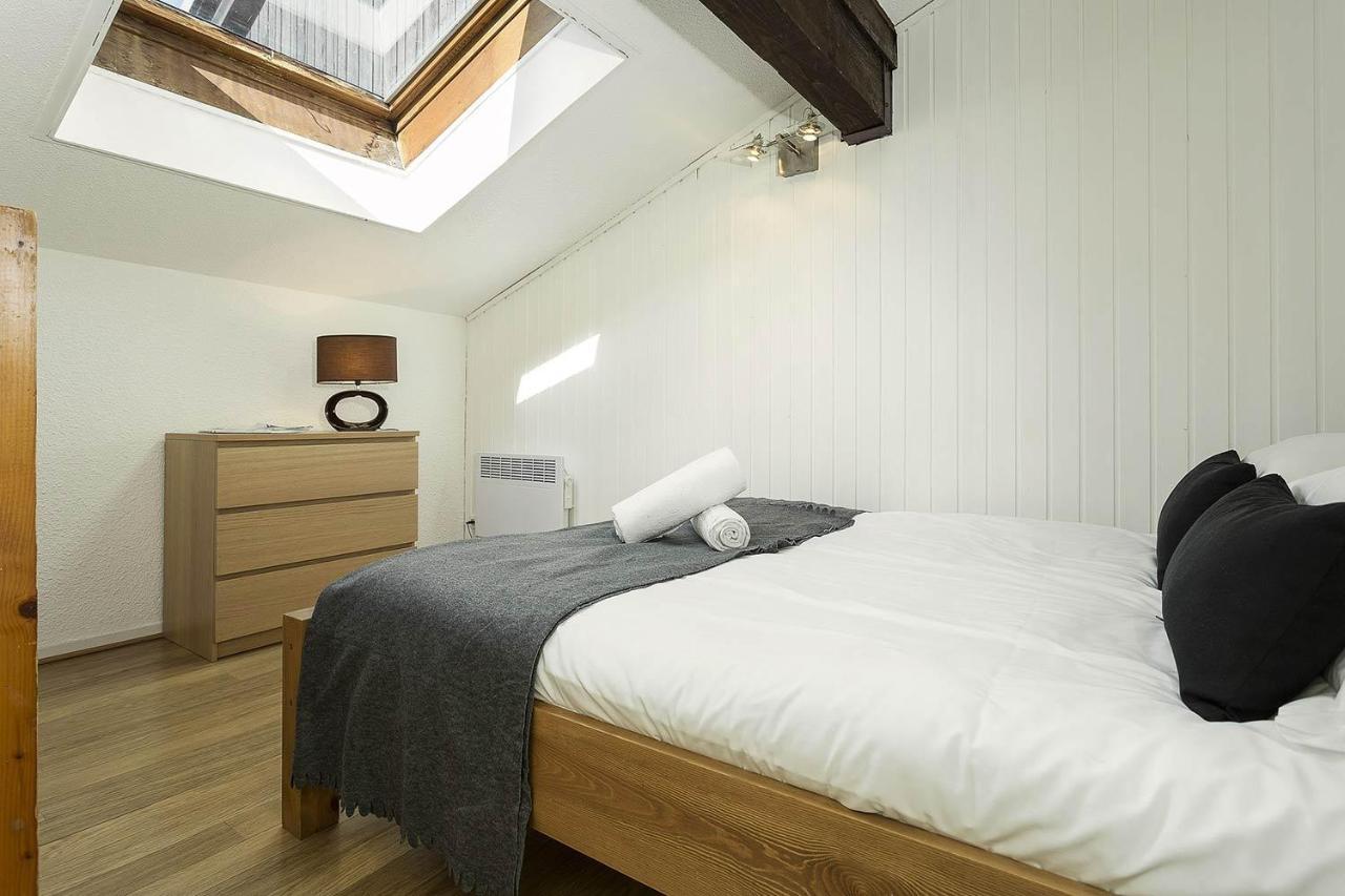 Apartment Forclaz 4B - Alpes Travel - Central Chamonix - Sleeps 4 Екстериор снимка